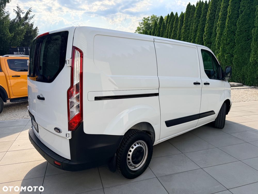 Ford Transit Custom - 11