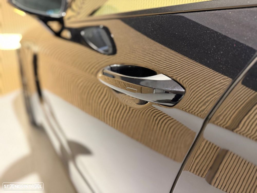 Porsche Panamera Sport Turismo 4 E-Hybrid Edition 10 Anos - 33