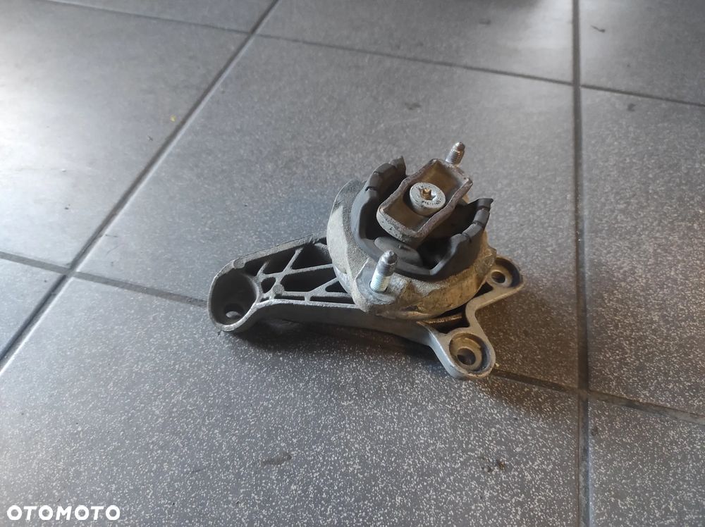 ŁAPA MOCOWANIE SKRZYNI BIEGÓW OE VW 8E0399115A AUDI A4 B6 B7 WYSYŁKA !!!