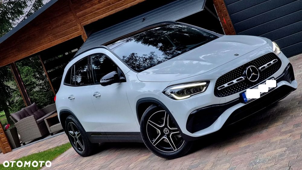 Mercedes-Benz GLA 200 AMG Line - 1