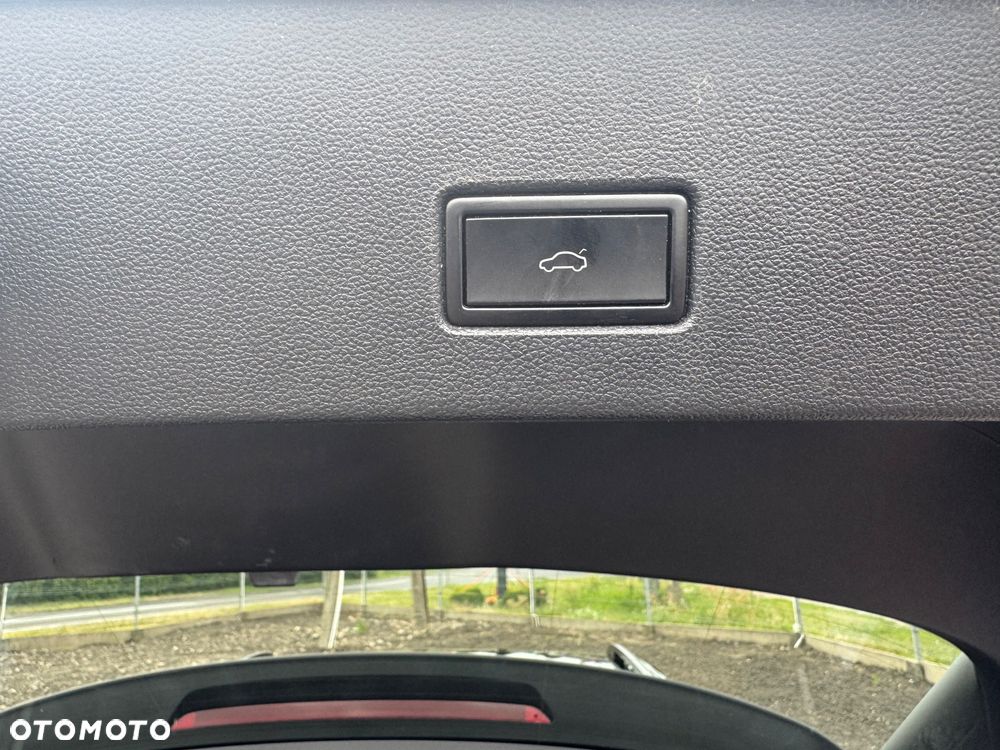 Volkswagen T-Roc 1.0 TSI IQ Drive - 14