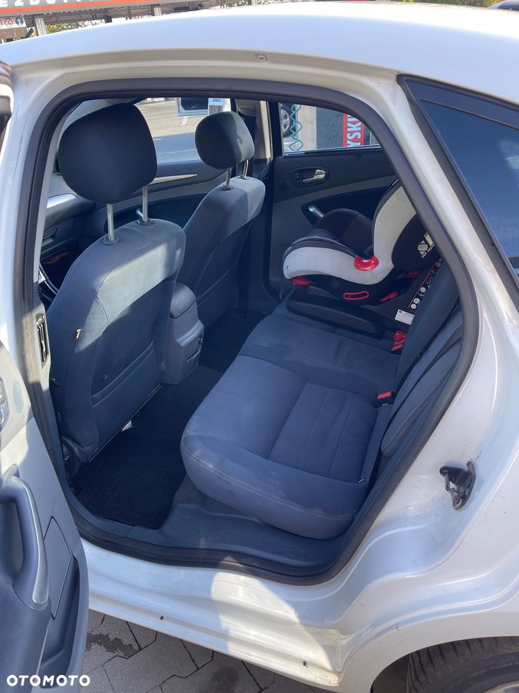Ford Mondeo - 7
