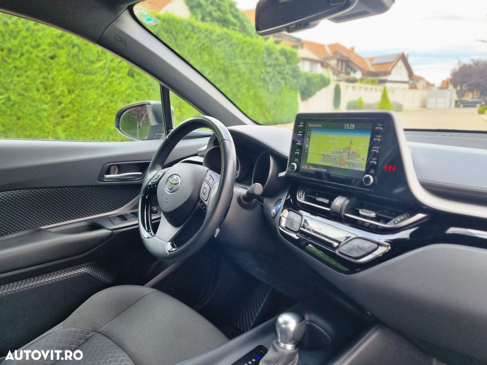 Toyota C-HR Style - 8