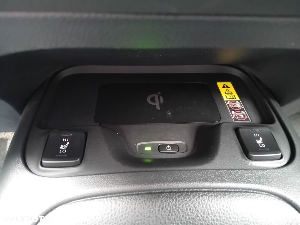 Toyota Corolla 1.8 Hybrid Comfort - 20
