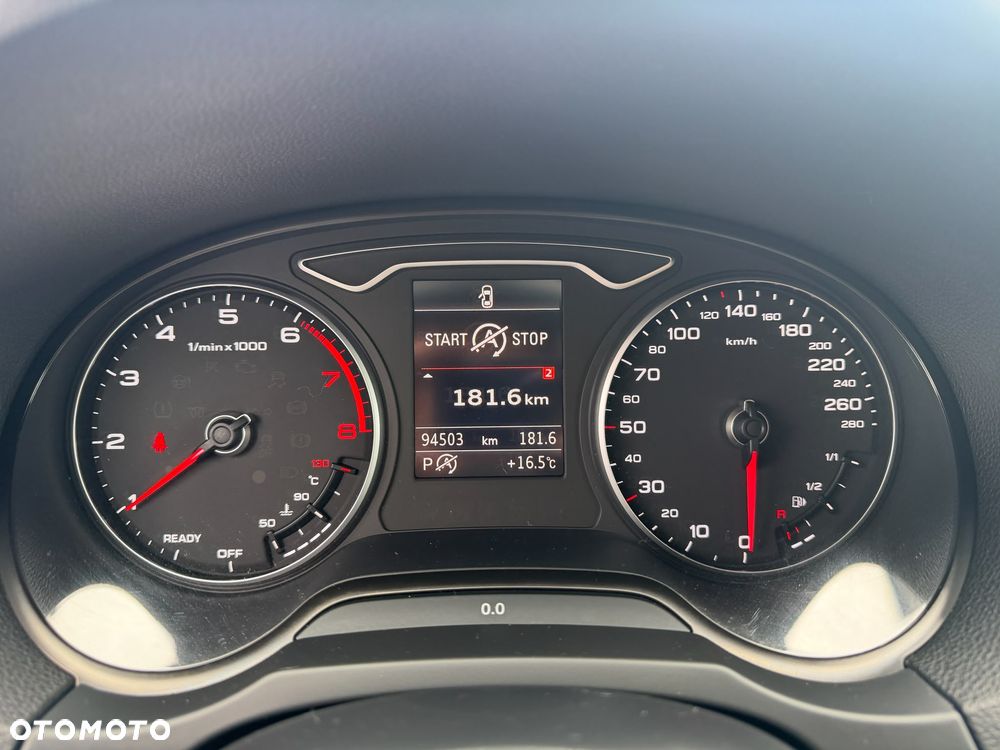 Audi A3 Sportback 30 TFSI S tronic sport - 28