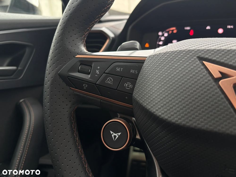 Cupra Formentor 1.5 eTSI DSG - 17