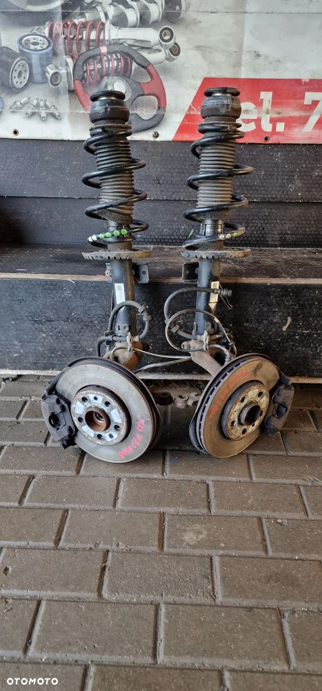 MCPHERSON Zwrotnica PRAWY/LEWY VW Polo 6C 1.4Tdi - 1