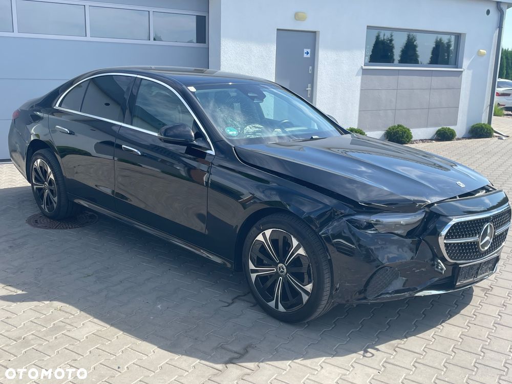 Mercedes-Benz Klasa E 300 4-Matic Avantgarde - 2