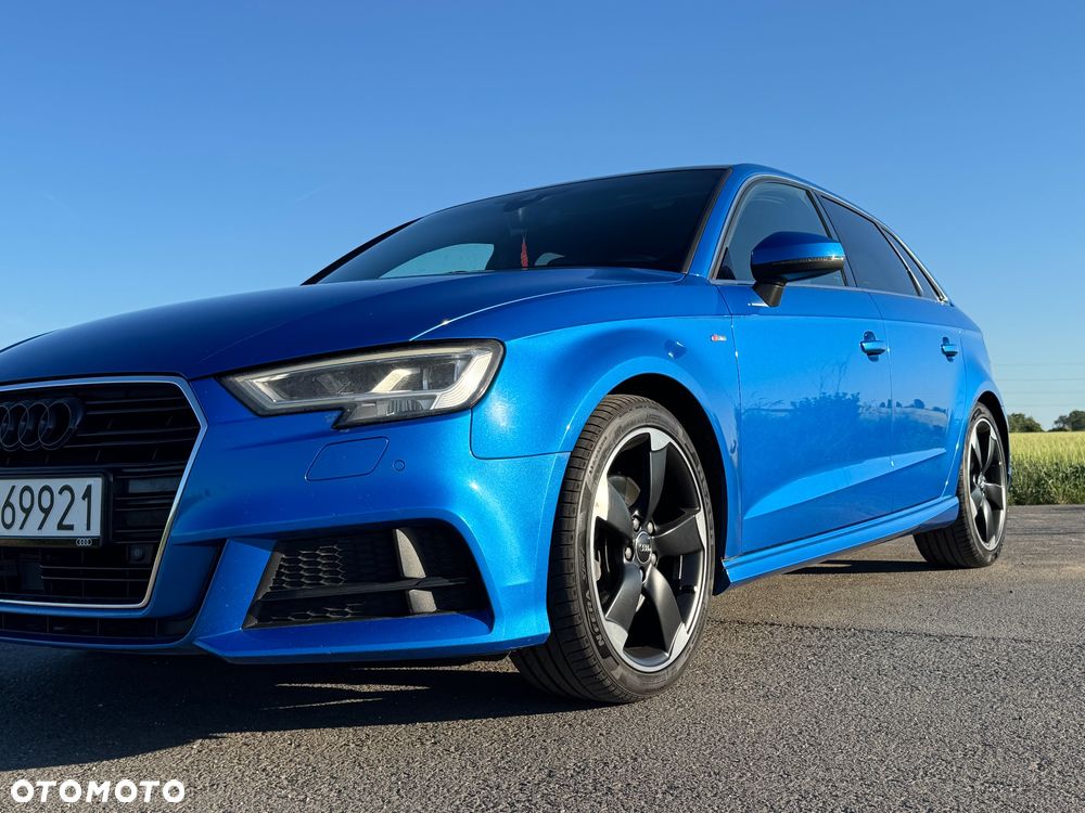 Audi A3 Sportback 2.0 TDI (clean diesel) quattro S tronic S line Sportpaket - 4