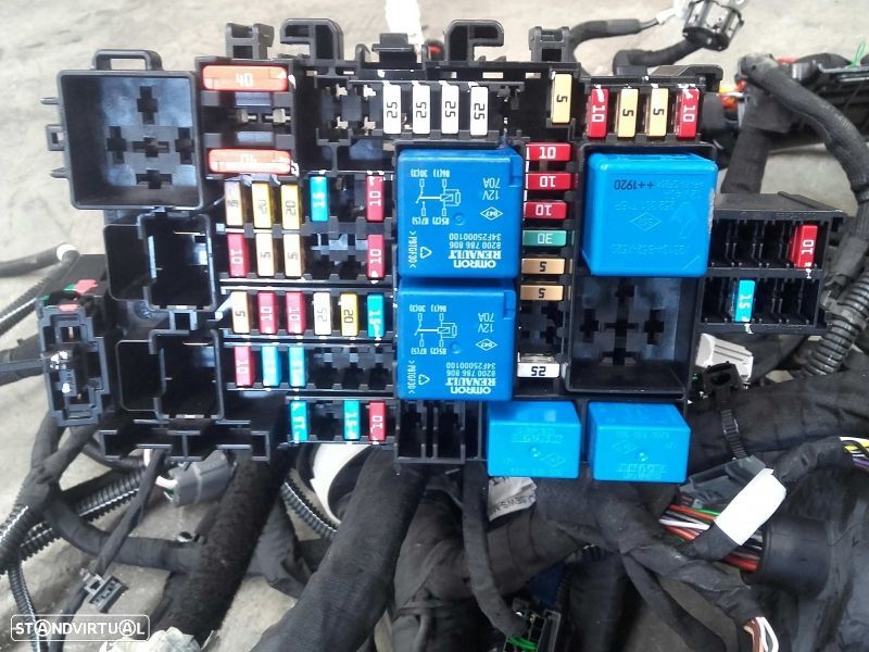 Caixa fusíveis / SAM / BSI RENAULT Captur II - 1