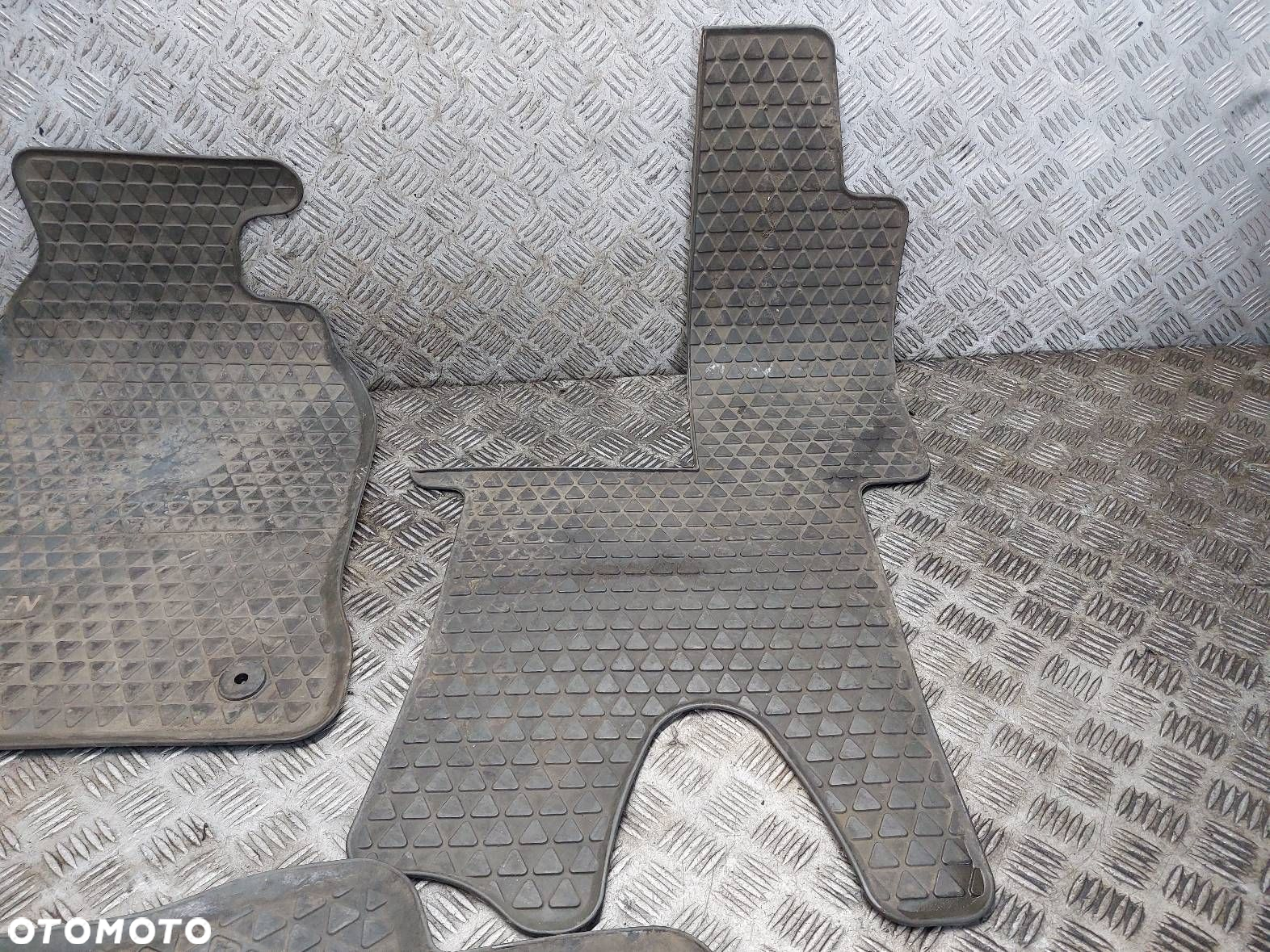 DYWANIKI KOMPLET ORYGINAŁ VOLKSWAGEN LT 46 2D1061501A - 3