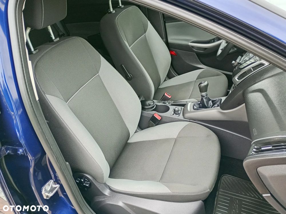 Ford Focus - 23