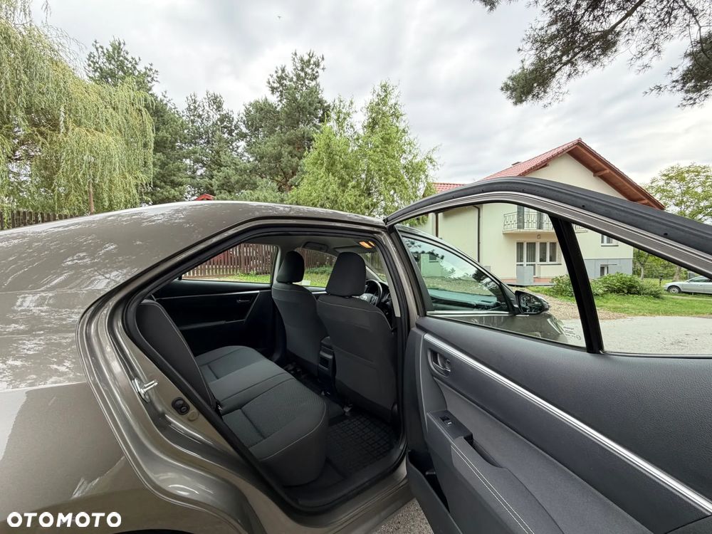 Toyota Corolla 1.6 Premium MS - 25