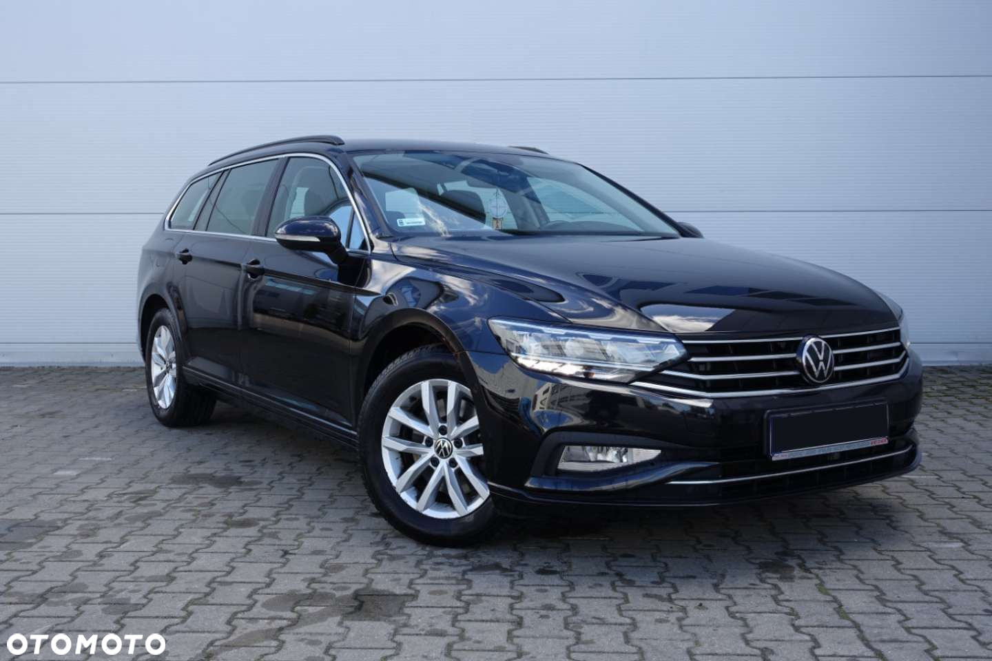Volkswagen Passat - 2