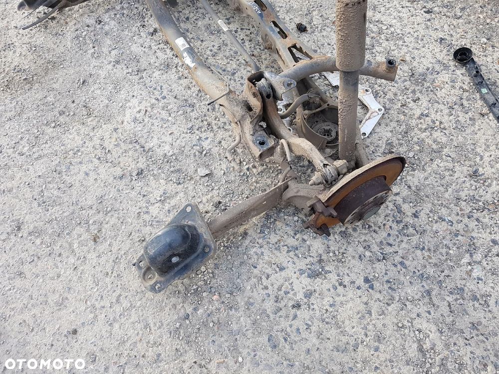 AUDI A3 8V 13r- BELKA ZAWIESZENIA TYŁ TYLNA - 4