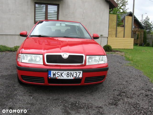 Skoda Octavia 1.6 Ambiente - 5