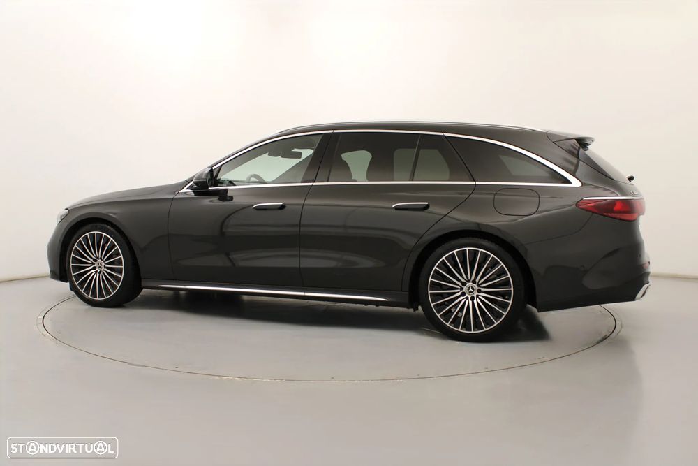 Mercedes-Benz E 300 Standard - 11