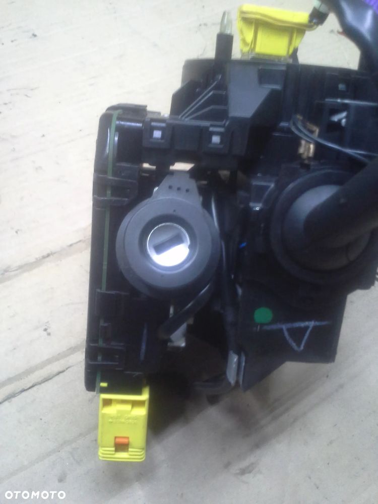 Volkswagen Jetta III 1K2 A5 1.6 TDi zestaw startowy komputer 03L906023B  5WP42899AA - 23