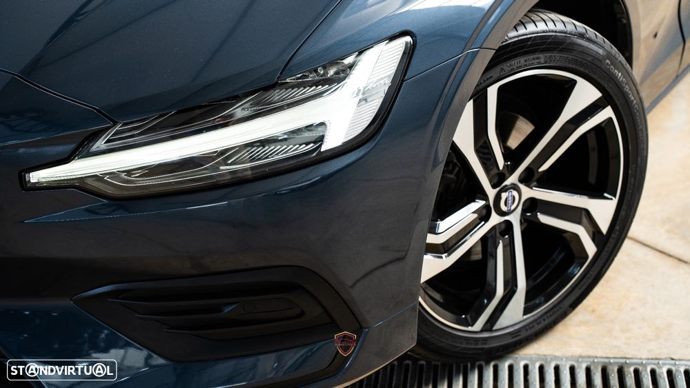 Volvo V60 2.0 D3 Momentum Geartronic - 2