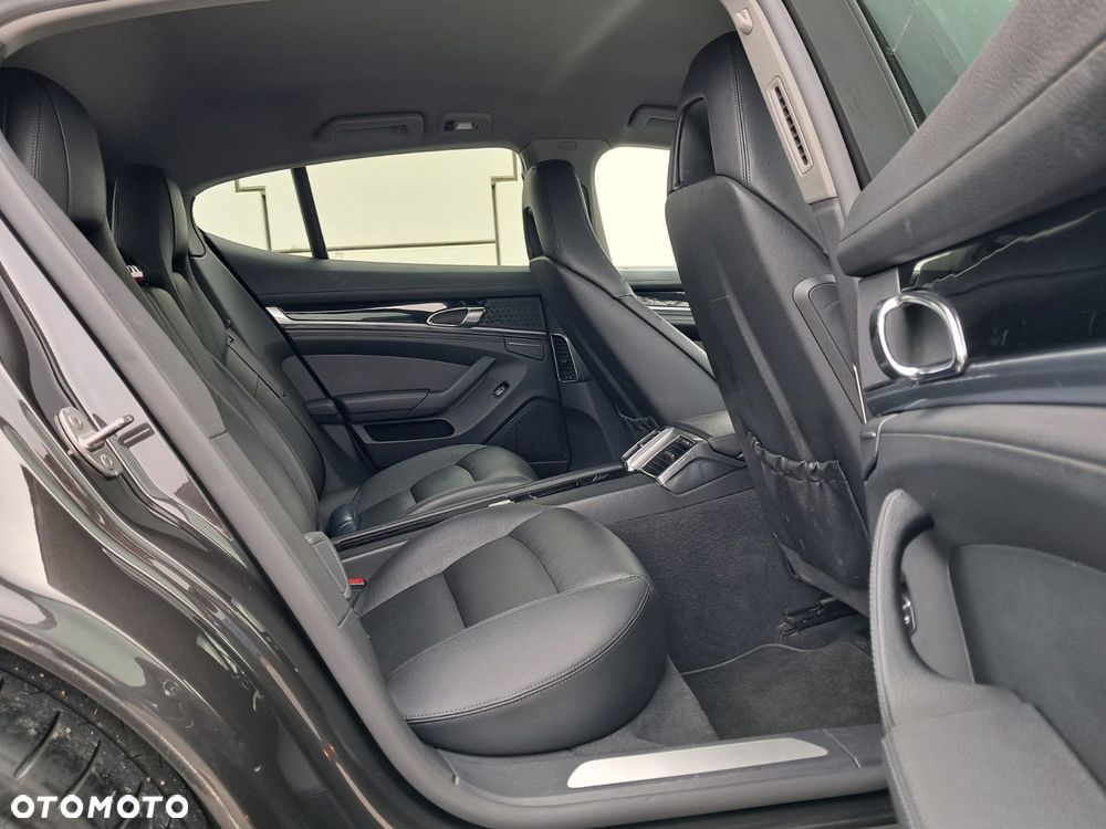 Porsche Panamera Diesel - 17