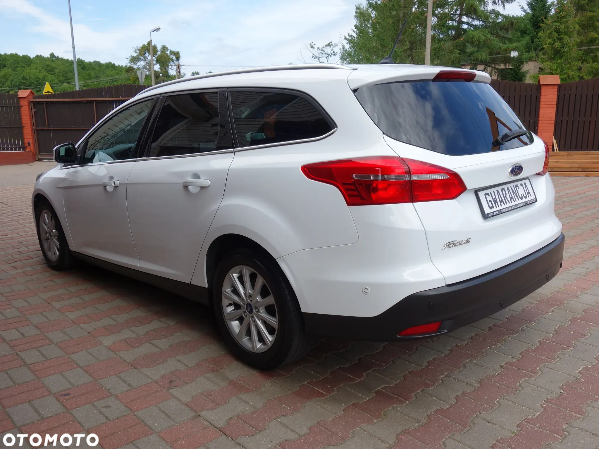 Ford Focus Turnier 1.5 EcoBlue Start-Stopp-System TITANIUM - 11