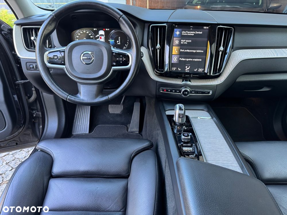 Volvo XC 60 T8 AWD Plug-In Hybrid Inscription - 35