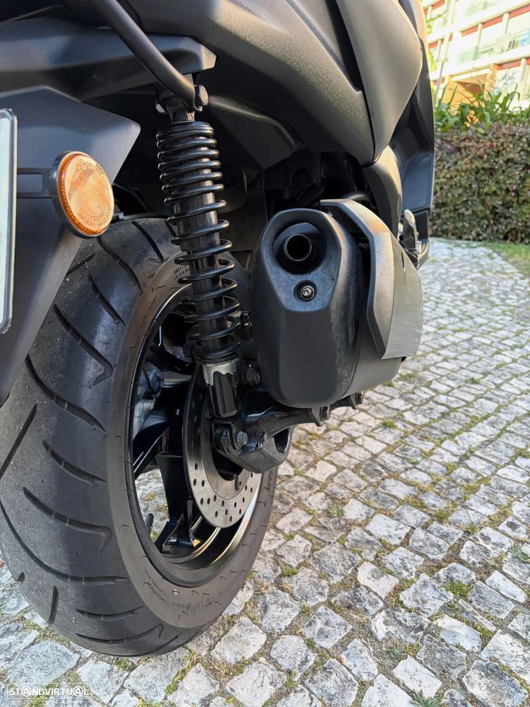 Yamaha X-Max - 6