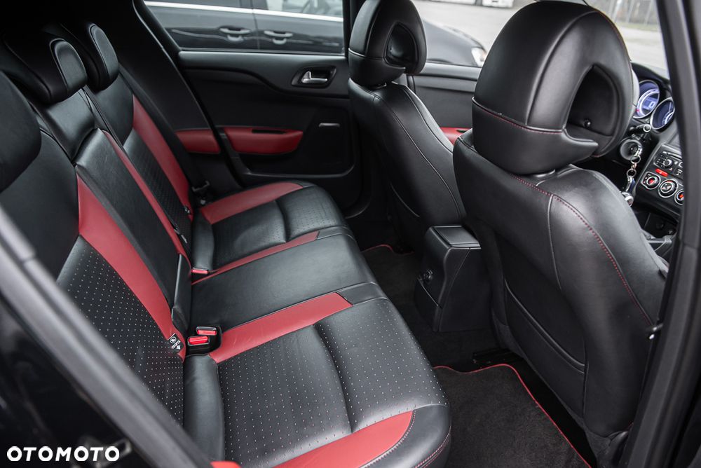 Citroën DS4 e-HDi 110 SoChic - 25