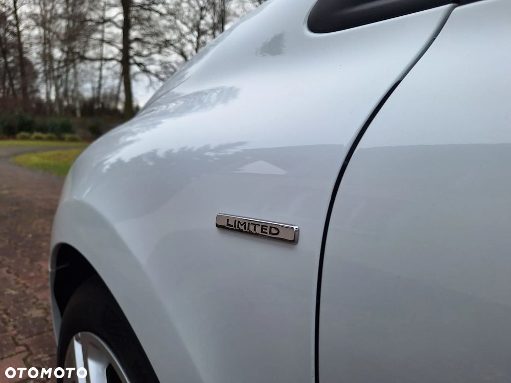 Renault Clio 1.2 16V 75 LIMITED - 25