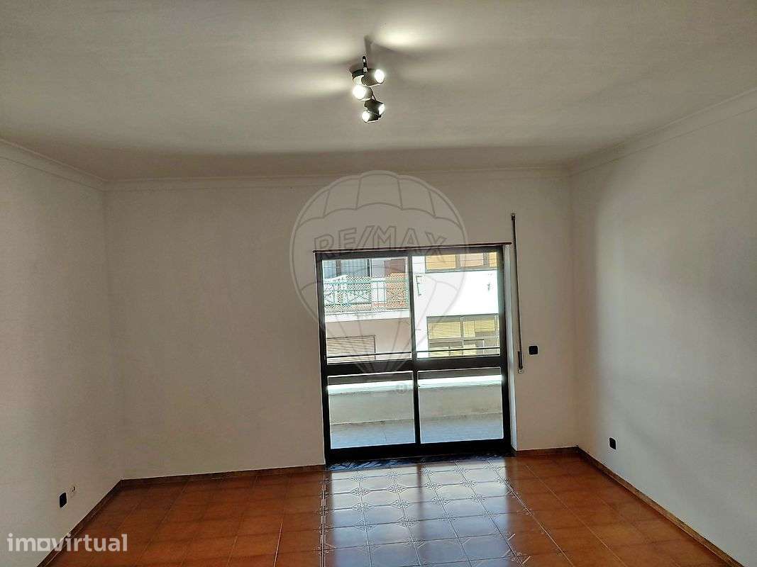 Apartamento T3 para arrendamento - Grande imagem: 2/27