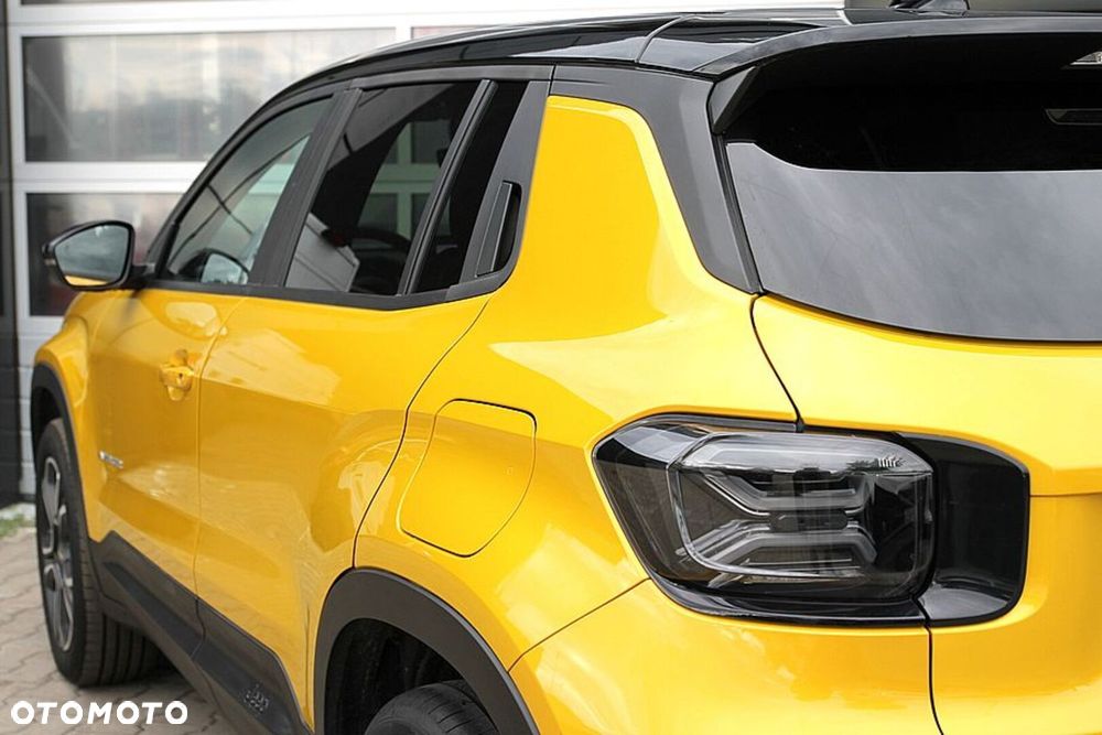Jeep Avenger 1.2 GSE T3 Summit FWD - 18