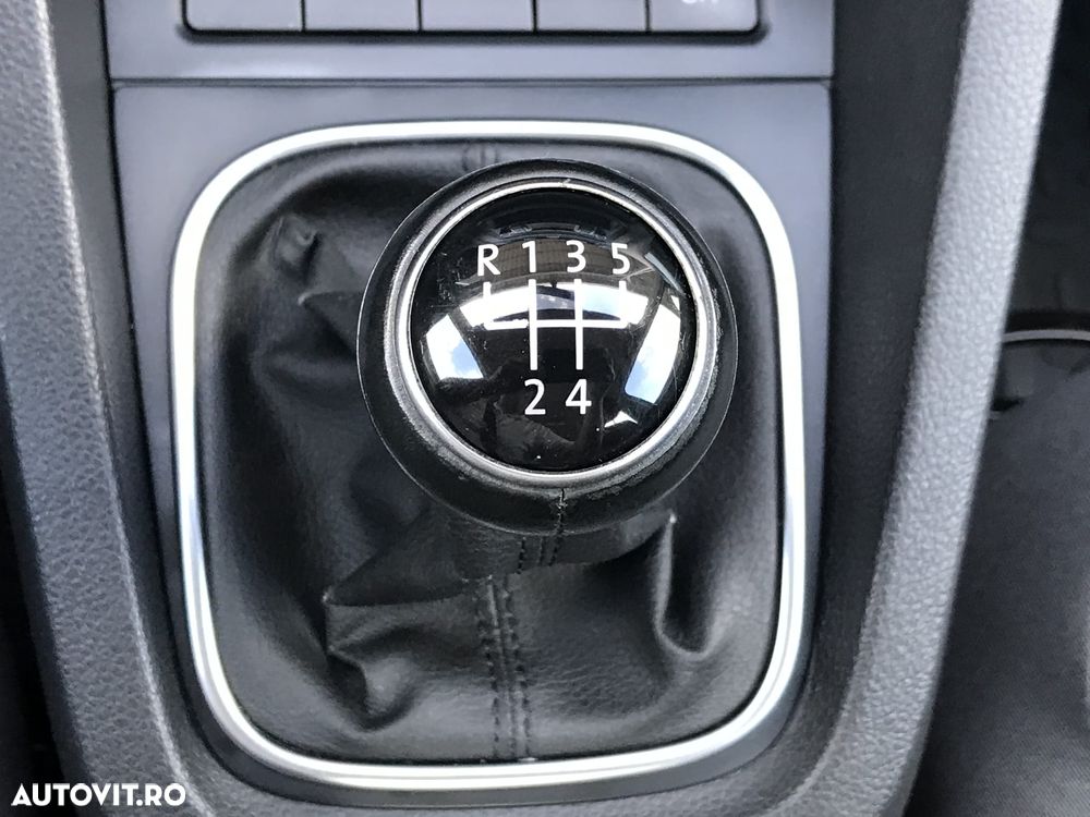 VOLKSWAGEN Jetta 2011 — imagine 32