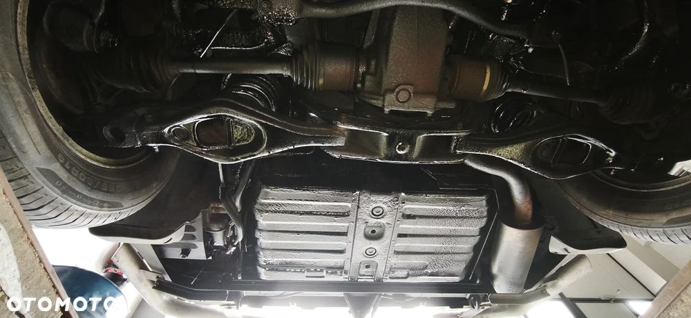 Mitsubishi Pajero - 35