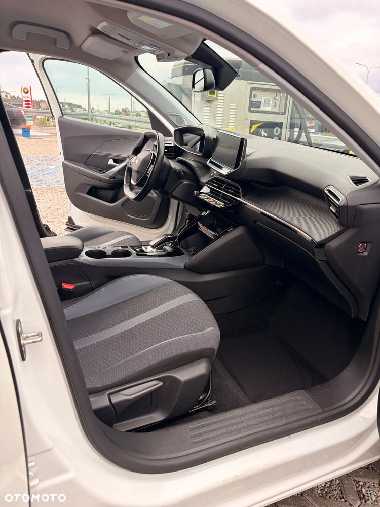 Peugeot 2008 Allure - 18