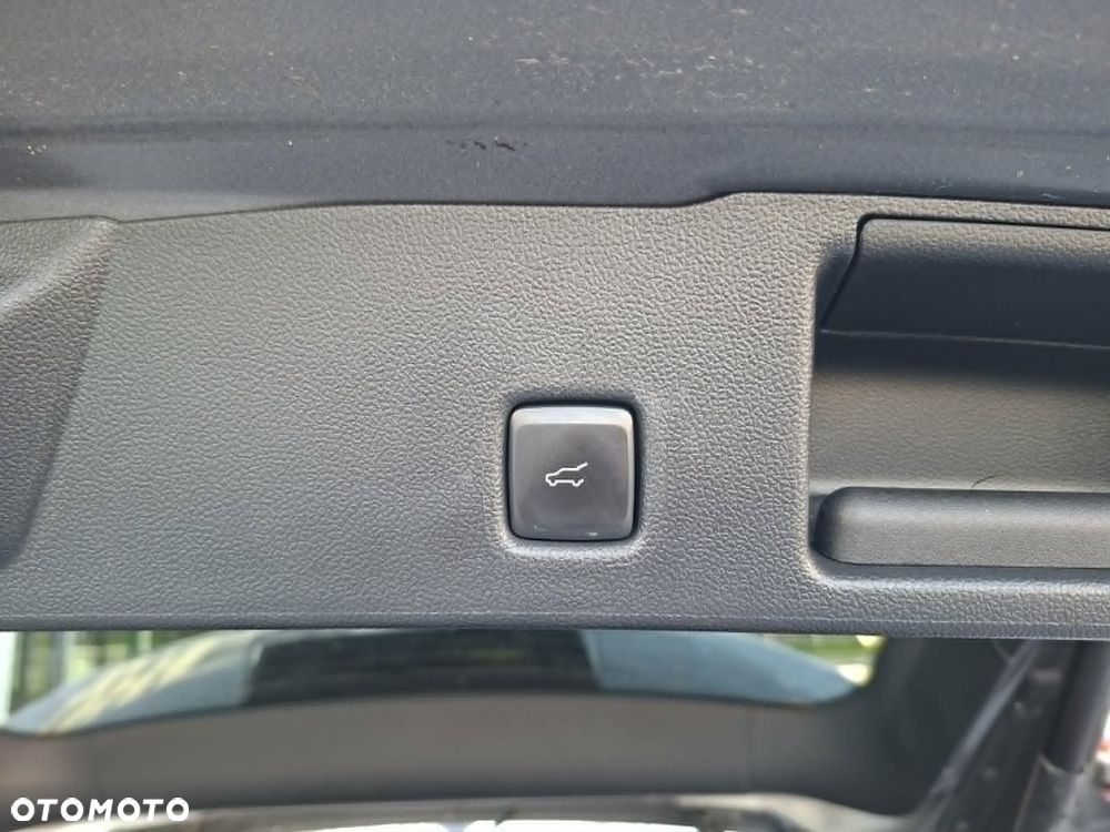 Ford Kuga - 32