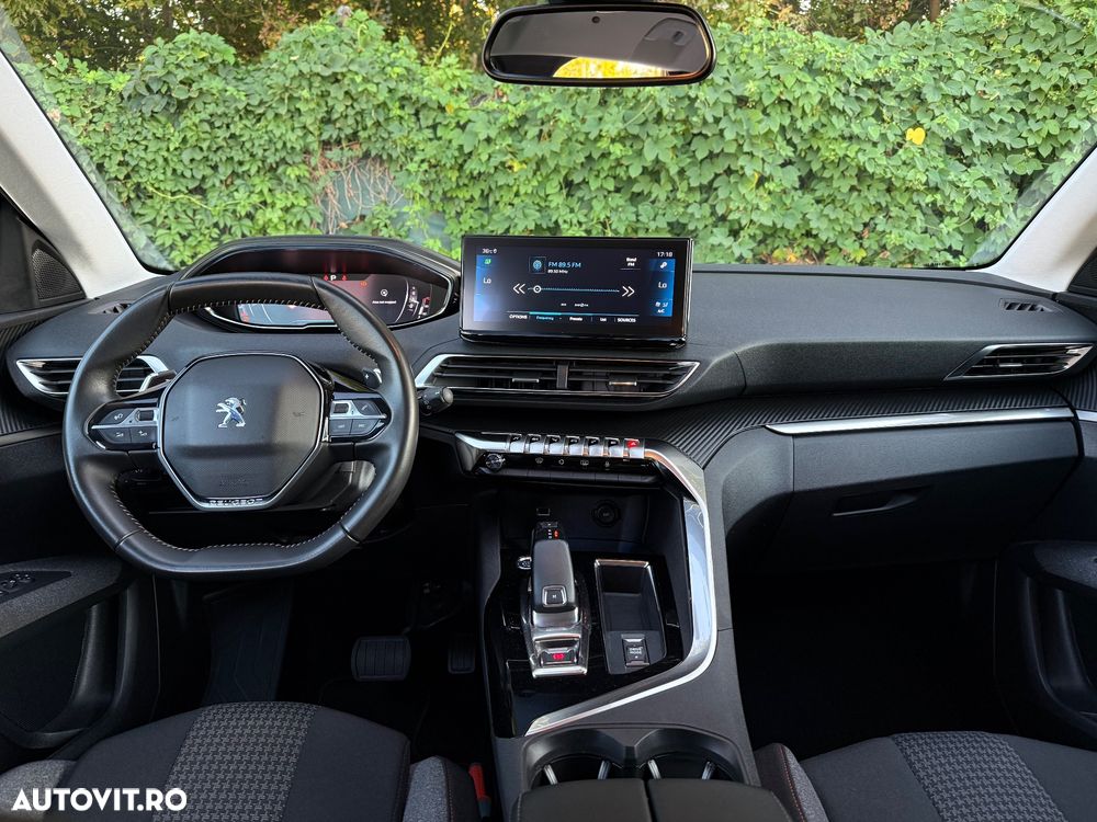 Peugeot 3008 1.2 PureTech Turbo S&S EAT8 Allure - 14