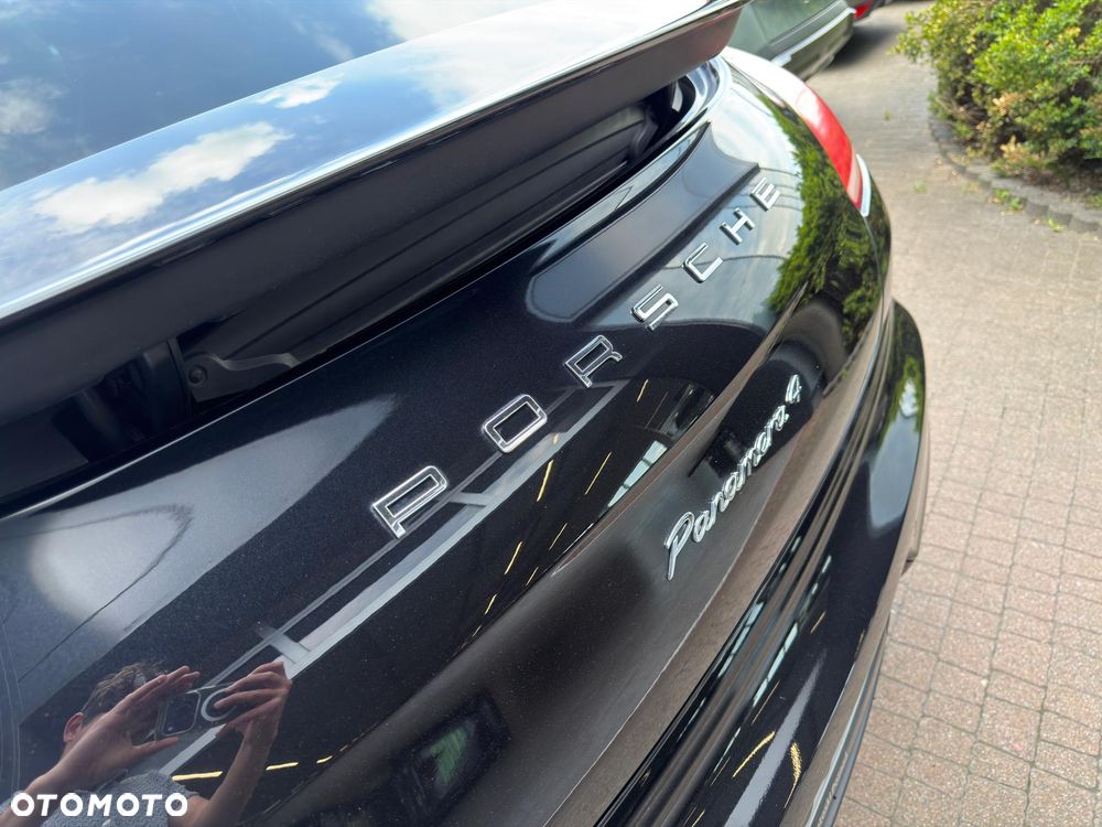Porsche Panamera 4 - 6