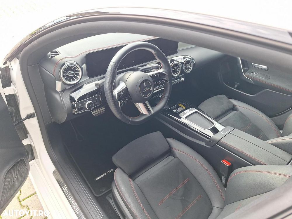 Mercedes-Benz CLA 200 MHEV Coupe - 10