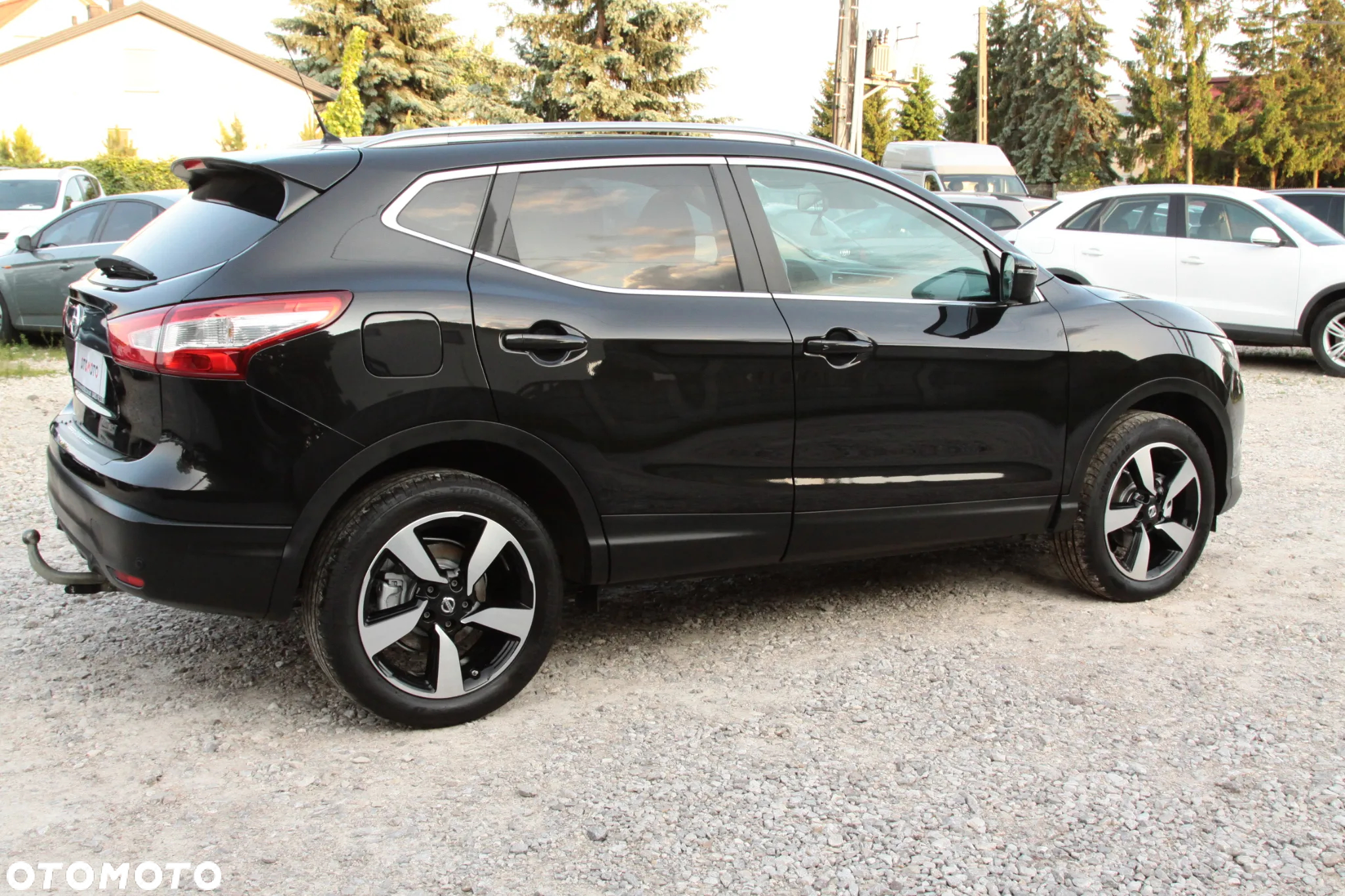 Nissan Qashqai 1.6 dCi TEKNA - 10