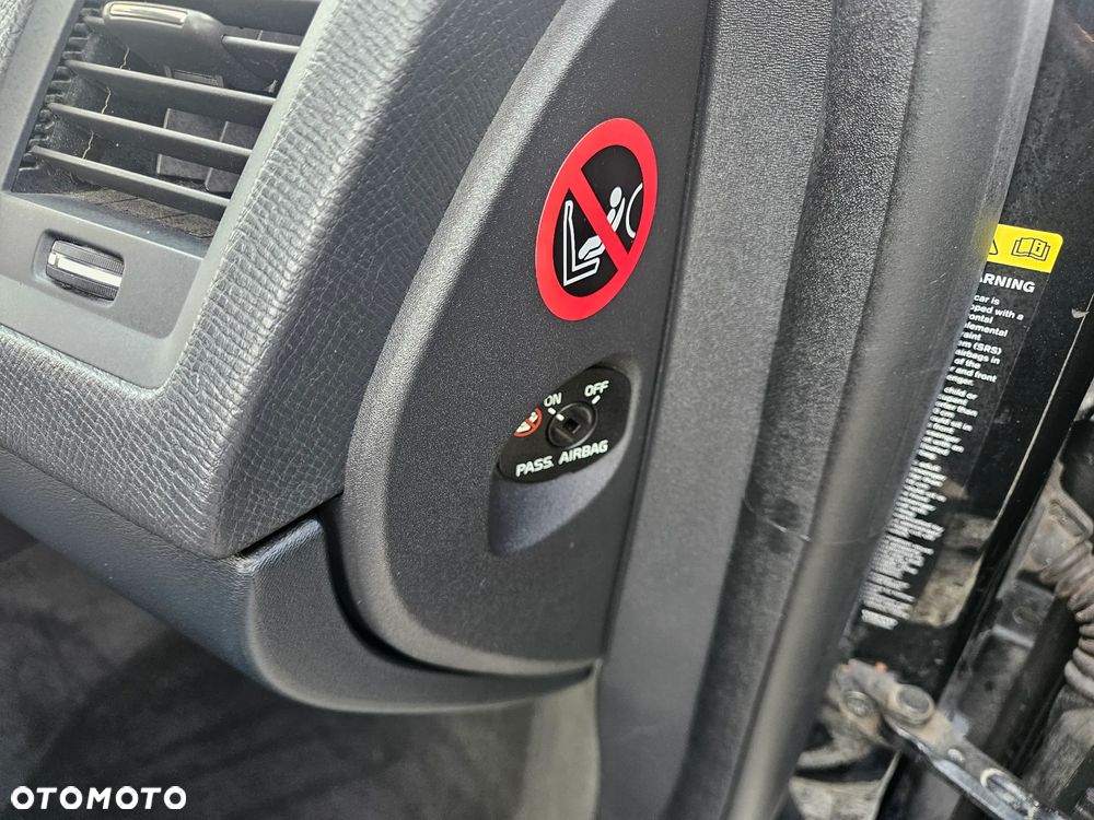 Volvo XC 60 2.4D AWD RDesign - 35