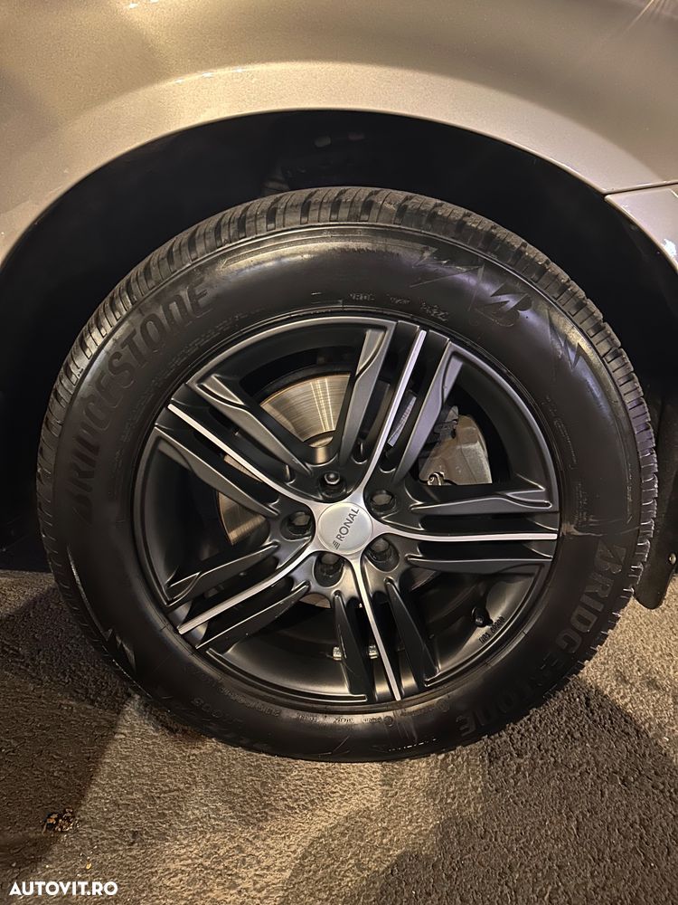 Volvo XC 60 D4AWD Kinetic - 11