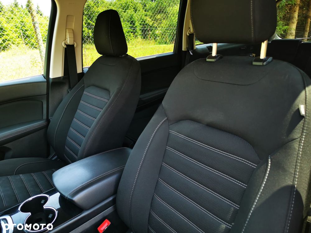 Ford Galaxy - 4