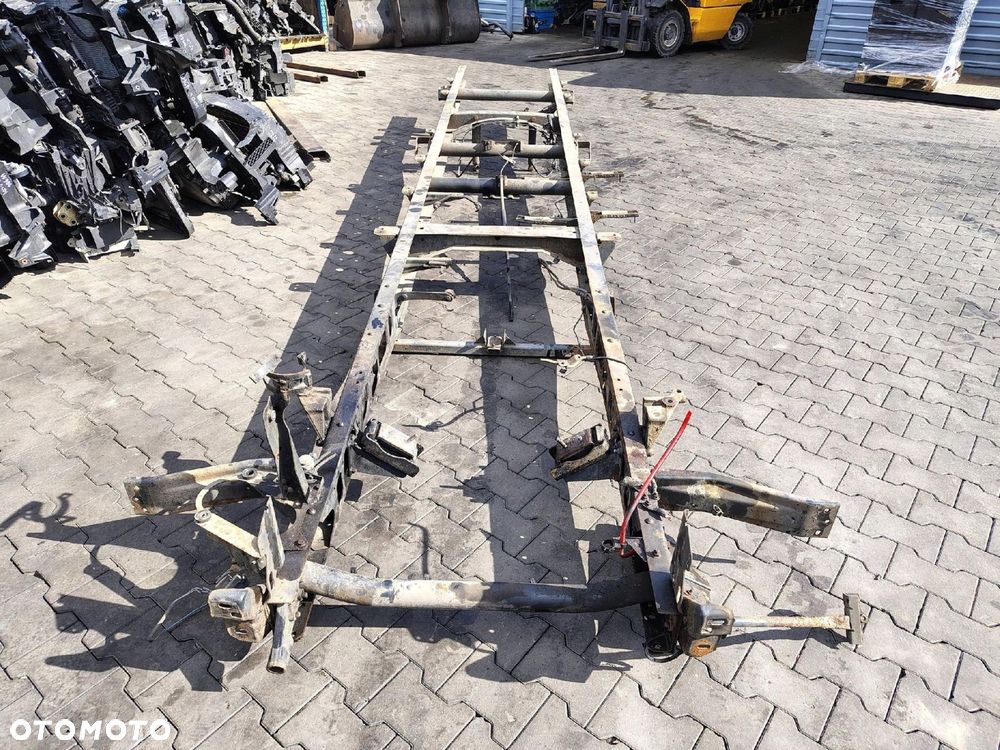 RAMA ROZSTAW OSI WHEEL 3300 DŁUGOŚĆ 5.57 METRA IVECO DAILY 3 III 35C12 - 13