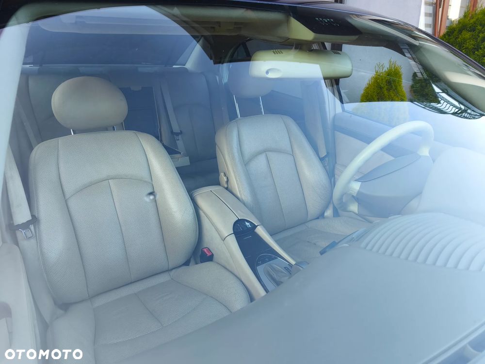 Mercedes-Benz Klasa E 320 4Matic Automatik Avantgarde - 27