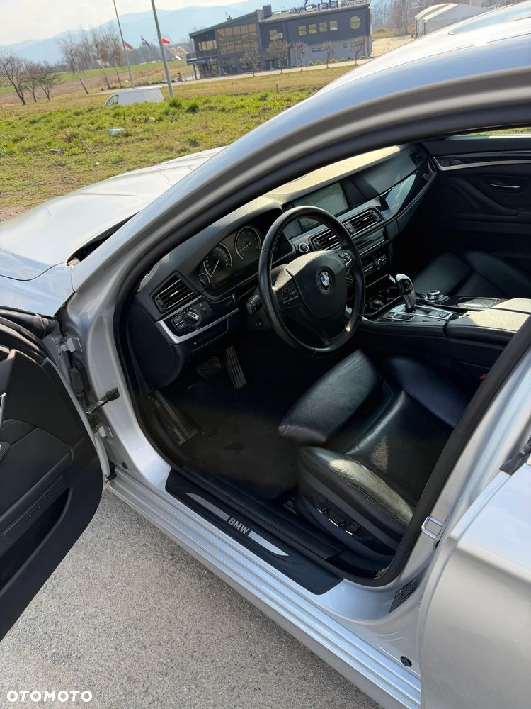 BMW Seria 5 535d xDrive - 11