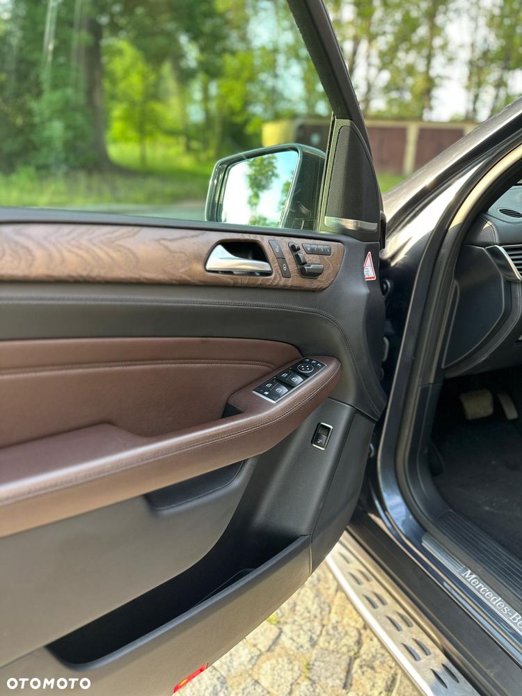 Mercedes-Benz ML 350 BlueTEC 4-Matic - 23