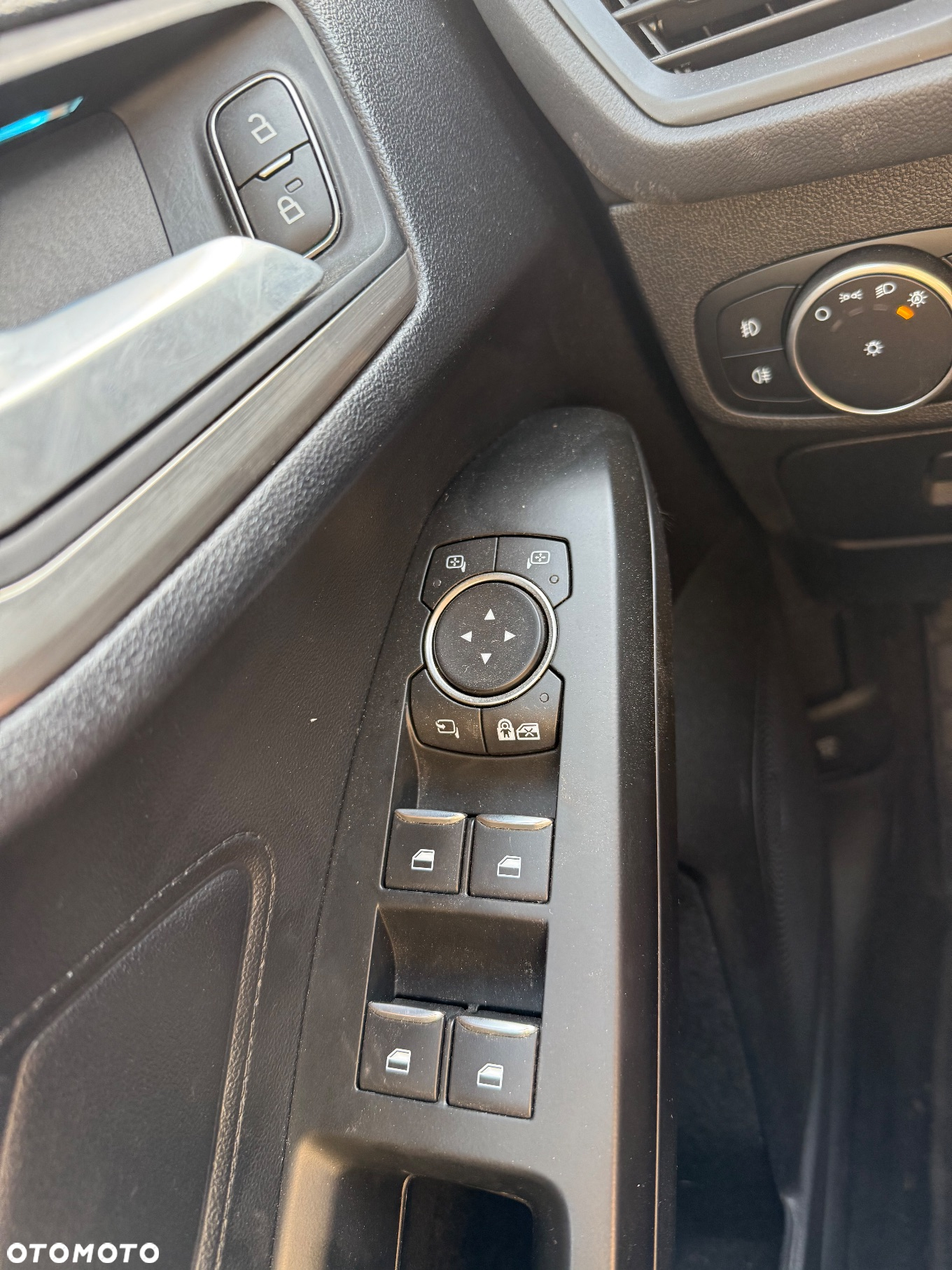 Ford Focus 1.5 EcoBoost Start-Stopp-System TITANIUM X - 14