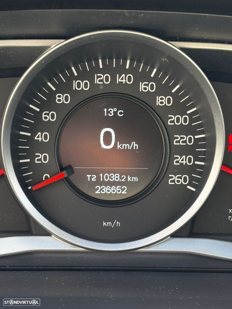 Volvo V60 1.6 D2 Drive Summum Start/Stop — fotografia 13