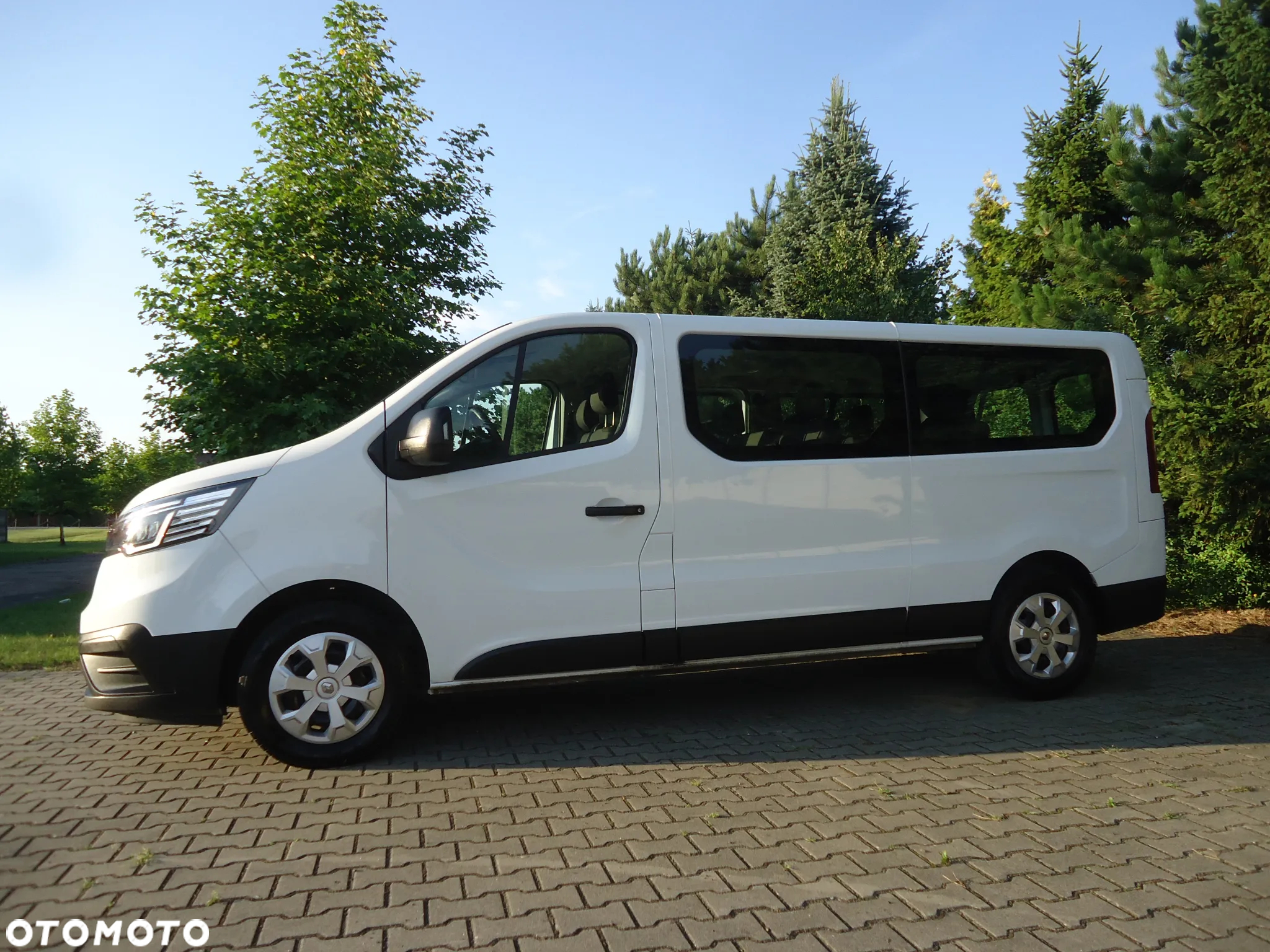 Renault Trafic - 2