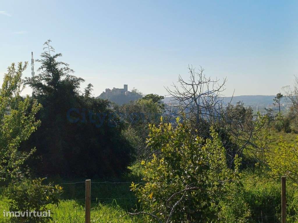 Terreno com 1.342 m² localizado no centro de Leiria, com uma vista ... - Grande imagem: 4/17